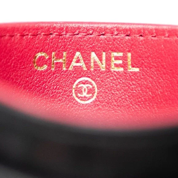 Chanel 19 Black Card Holder - Picture 10 of 10